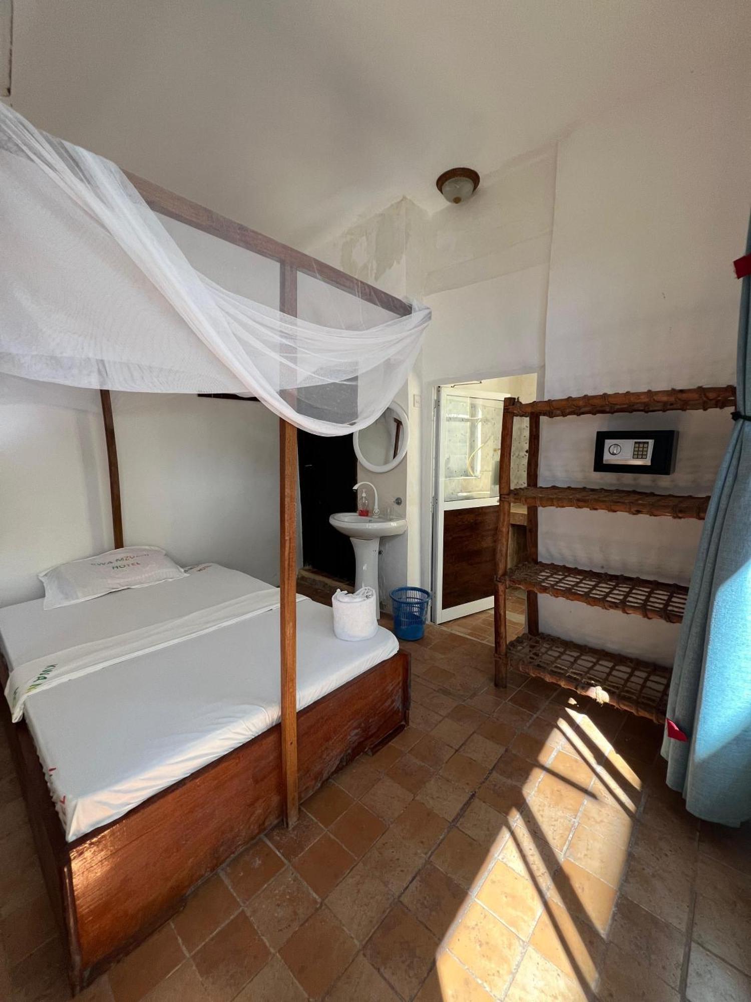 Homeland Swahili Lodge Nungwi Backpacker Apartments Budget 外观 照片